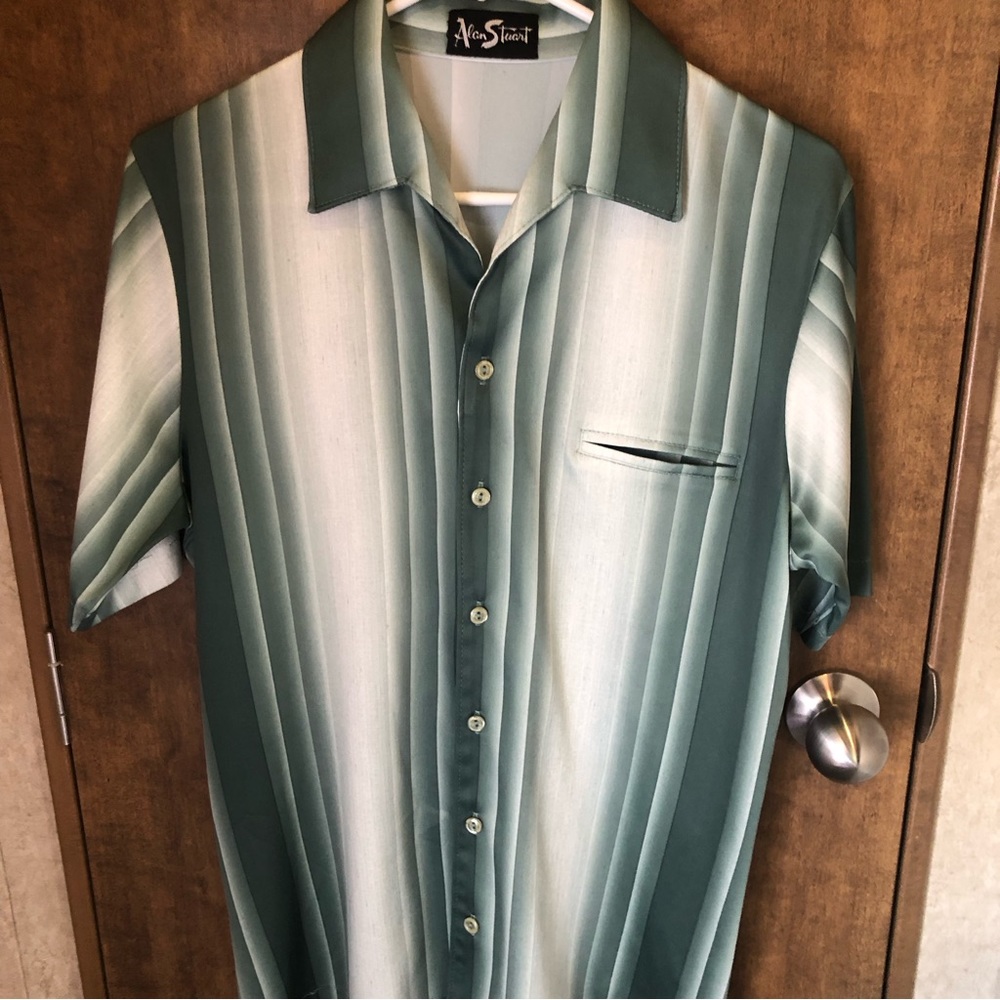 Vintage St. Patrick’s Green Alan Stuart Short Sleeved Shirt Polyester Shirt A